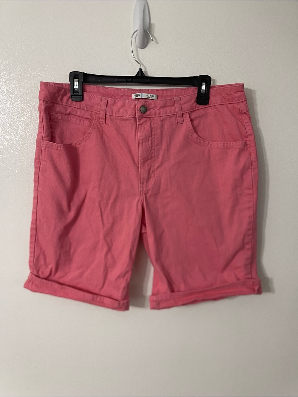 Lee Pink Roll-Cuff Women's Bermuda Shorts